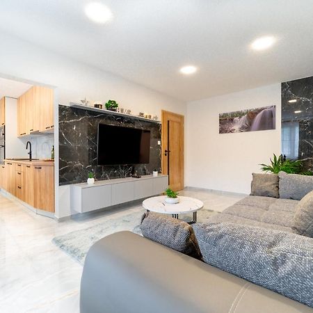 Apartman Discreet Kysucke Nove Mesto Εξωτερικό φωτογραφία