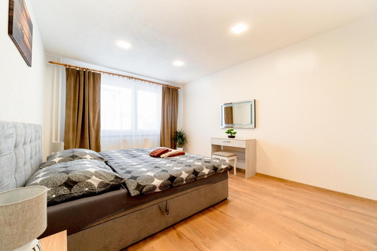 Apartman Discreet Kysucke Nove Mesto Εξωτερικό φωτογραφία