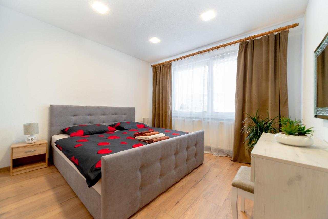 Apartman Discreet Kysucke Nove Mesto Εξωτερικό φωτογραφία